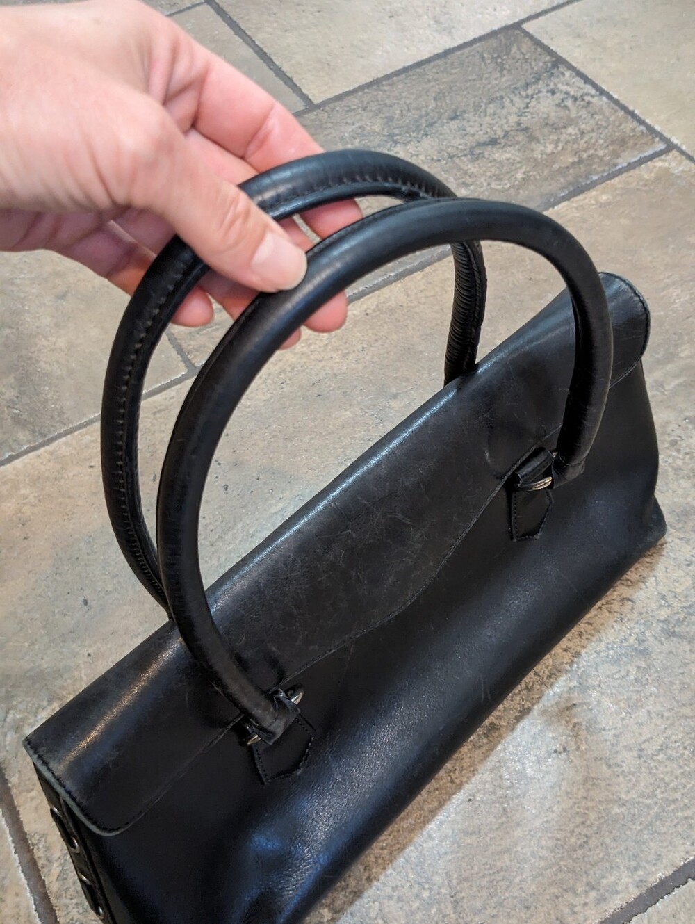 Vintage Danier Butter Soft Smooth Leather Chic Satchel EW Shoulder Bag Black ๐ค - Picture 10 of 16